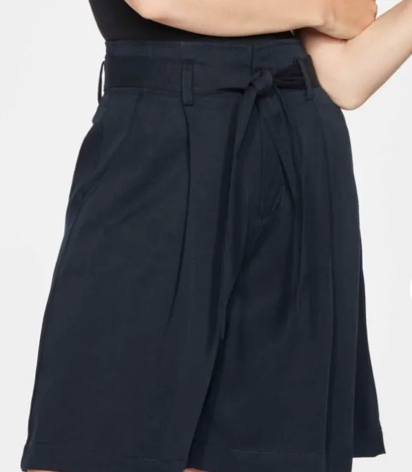 Amorette Tie Waist Short