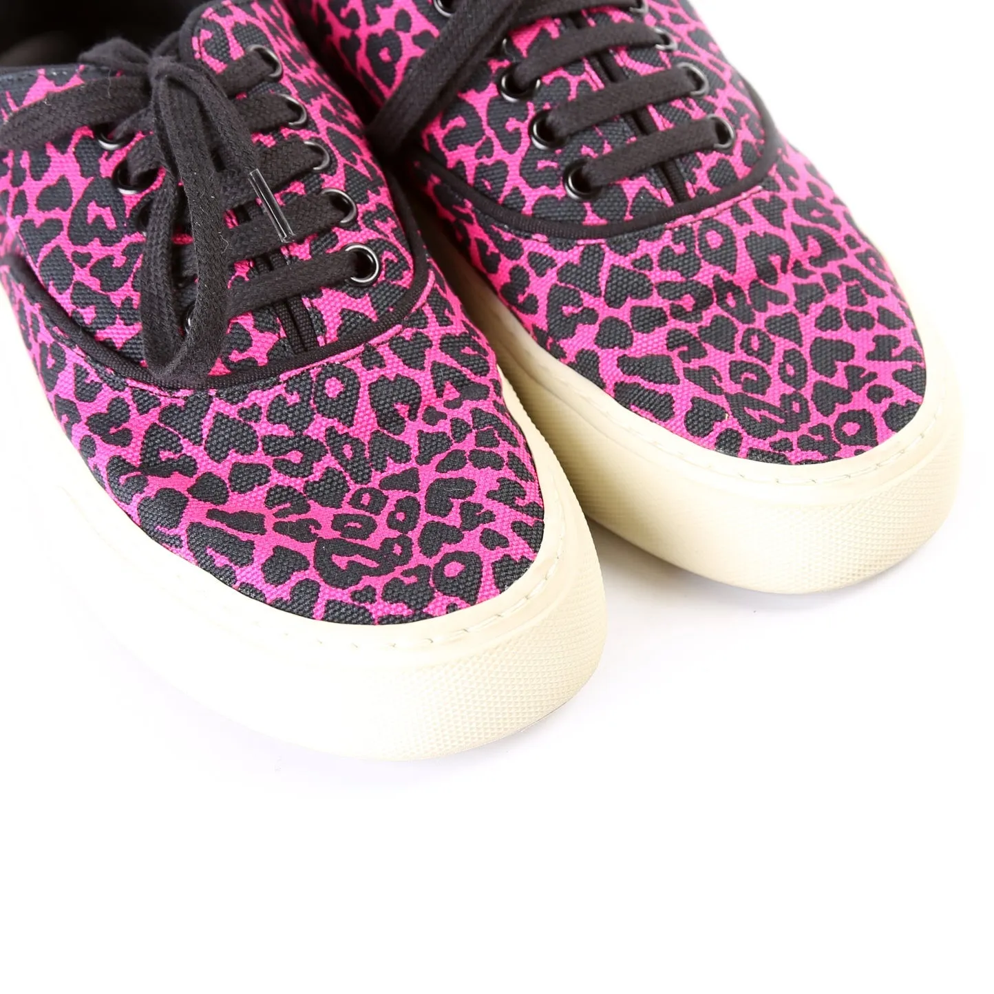 Canvas Low Top Sneakers Size 37