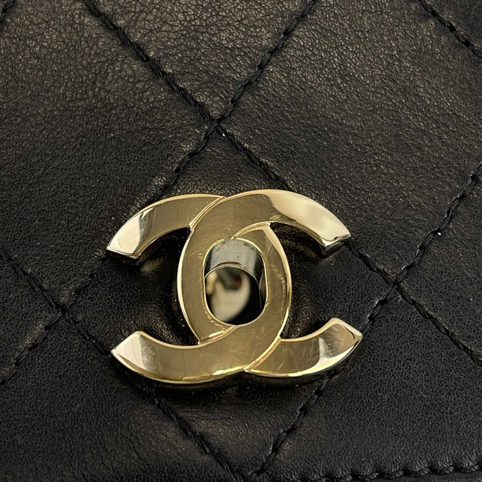 CHANEL Classic Double Pocket Top Handle