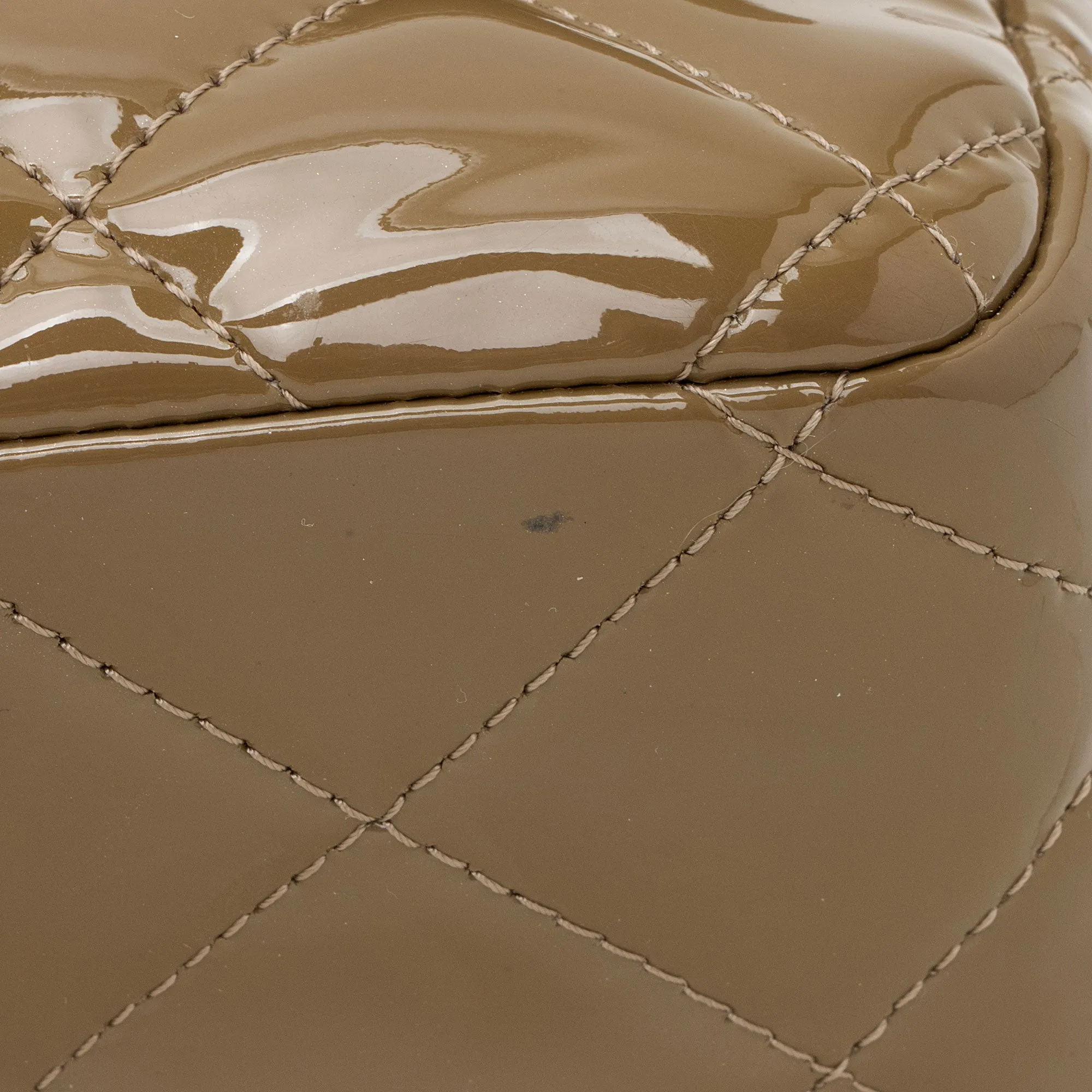 Chanel Patent Leather Classic Jumbo Double Flap Bag (SHF-jE6UCt)