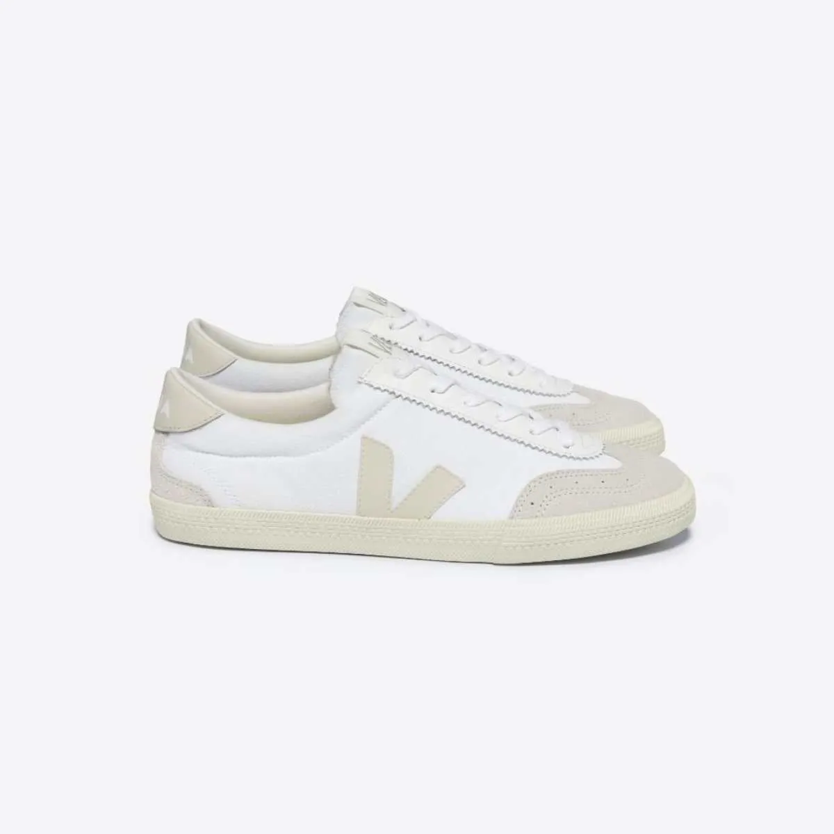 Veja Volley Canvas White Pierre M